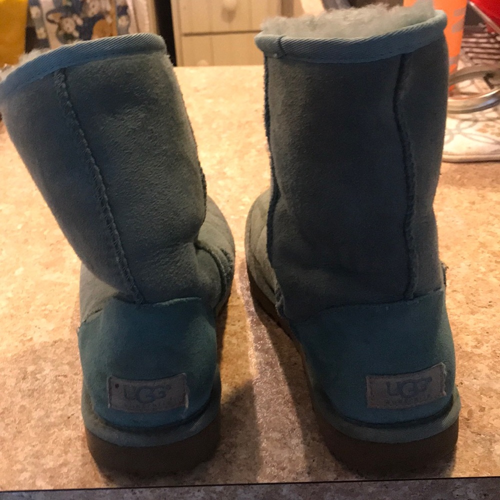 Blue ugg boots size 6
